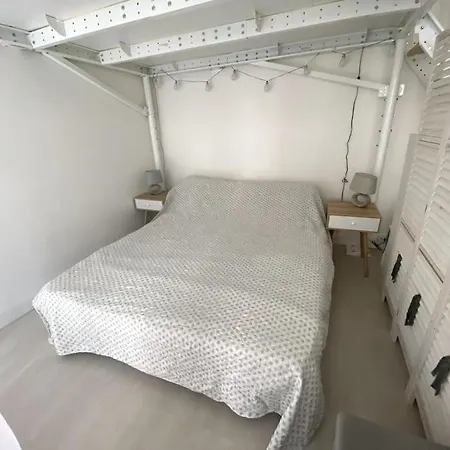 Apartament Moderne, Terrasse Et Climatise, Proche Plage, Spacieux