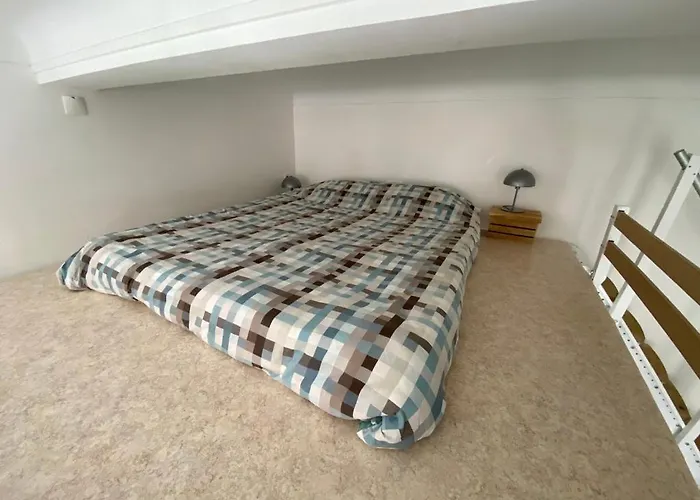 Moderne, Terrasse Et Climatise, Proche Plage, Spacieux Daire *